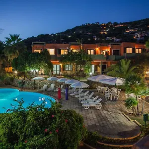 https://appart-hotel-residence.in-sardinia.net